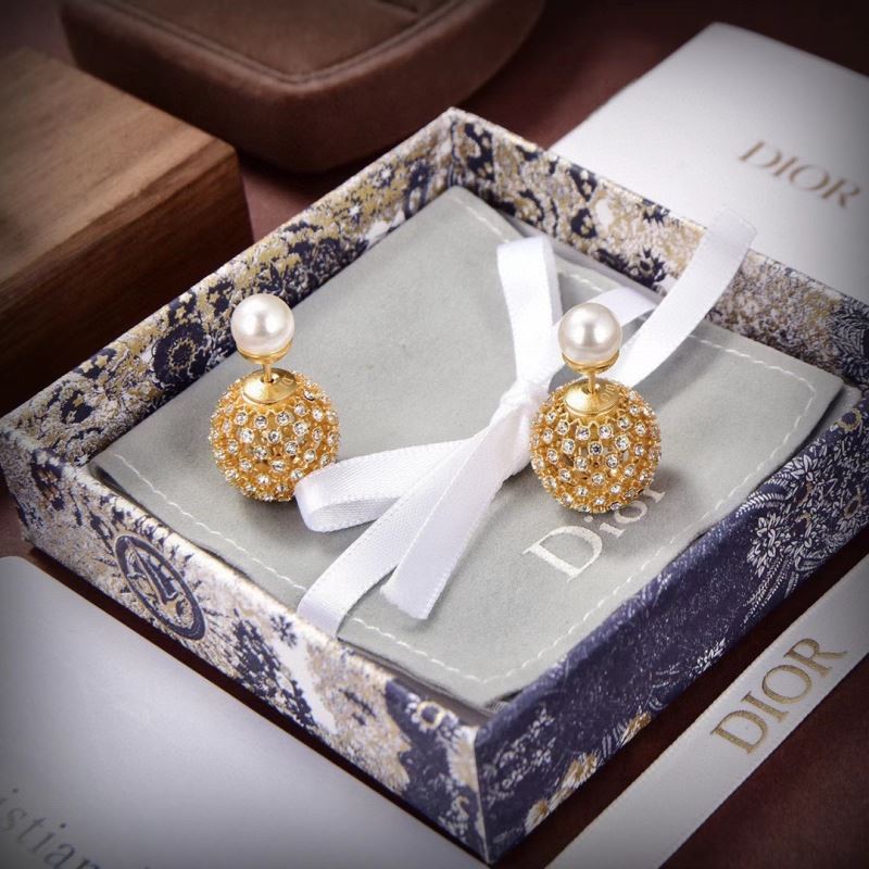 Christian Dior Earrings - Click Image to Close